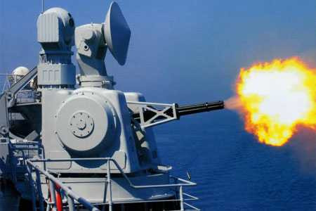 Tổ hợp Type 1030 trang bị pháo tự động 10 nòng cỡ 30mm và hệ thống điều khiển hỏa lực. Trong đó, pháo 10 nòng cỡ 30mm có tốc độ bắn lên tới 9.000-10.000 phát/phút, tầm bắn khoảng 5.000m.