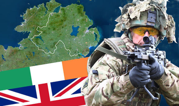  Quân đội Cộng hòa Ireland có một lịch sử cực kỳ khó khăn, chủ yếu phải chịu gánh nặng bởi mối quan hệ khó khăn với Vương quốc Anh, quốc gia khiến đất nước này phải chia sẻ một phần đất của mình cho quần đảo Anh.