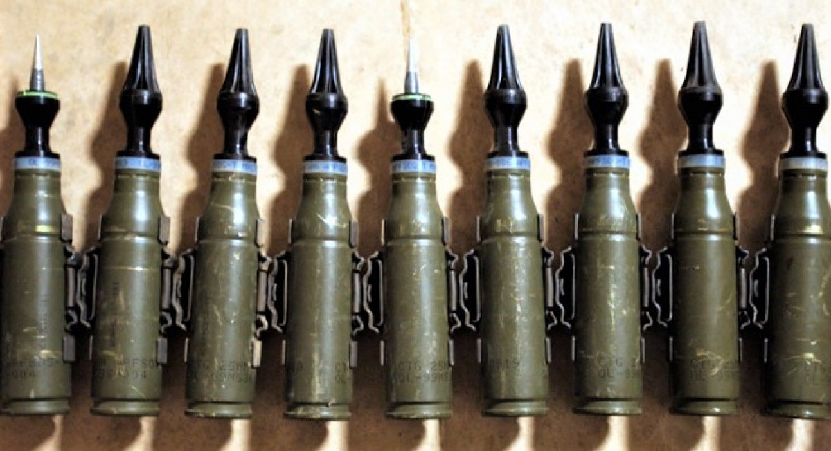 Trước thực trạng trên, từ những năm 1980, Mỹ đã trang bị đạn xuyên giáp thoát vỏ, có lõi đạn uranium làm nghèo; đây là một loại vũ khí chống tăng lợi hại. Pháo chính 120 mm trên xe tăng M1A1/A2 Abrams có khả năng xuyên giáp đáng kể, đối với các mục tiêu bọc thép của đối phương.