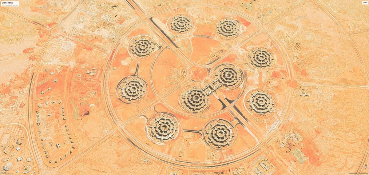 Bố cục Octagon được thiết kế để phản ánh bộ máy quân đội Ai Cập, các hình bát giác bên ngoài là trụ sở của các thành phần chính trong quân đội Ai Cập gồm lục quân, hải quân, không quân và lực lượng phòng không. Hình bát giác trung tâm là cơ quan chỉ huy đầu não của Bộ Quốc phòng.