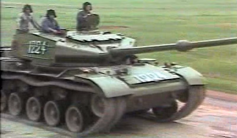 Các cuộc thử nghiệm sau đó đã chỉ ra rằng, tất cả các thành phần và cụm lắp ráp của xe tăng là không đáng tin cậy. Điều này đặc biệt ảnh hưởng tới hệ thống treo khí nén.