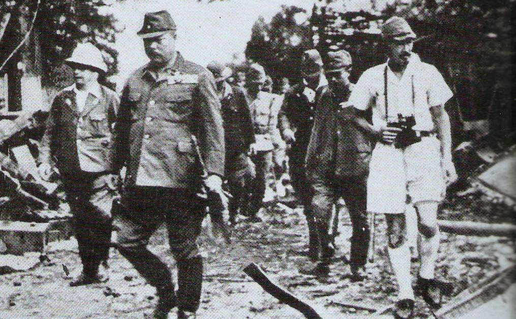 Gần 80 năm sau, thật khó để hình dung sự sụp đổ của “pháo đài Singapore” tàn khốc như thế nào. Đây là vụ đầu hàng lớn nhất lịch sử nước Anh, nó không chỉ là sự đầu hàng của trung tâm đế chế Anh ở châu Á, mà còn là một sự sỉ nhục, đối với “sự bảo hộ” của người Anh.