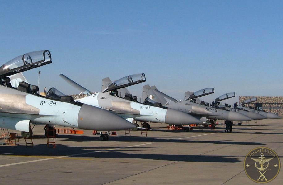 Quy mô của phi đội Su-30MKA của Algeria hiện có khoảng dưới 60 chiếc và dự kiến sẽ đạt trên 70 chiếc vào năm 2024 với các lô Su-30MKA mới, được cho là có lợi thế về hiệu suất đáng kể, so với các loại nguyên bản. Việc trang bị Su-30 với số lượng lớn, đã làm tăng sức mạnh của Không quân Algeria đứng đầu Châu Phi .