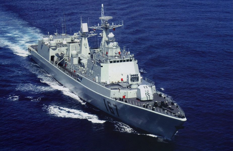 Nhưng không hiểu vì lý do gì, Trung Quốc tiếp tục hạ thủy một tàu khu trục lớp Type 051B mang tên Thâm Quyến vào năm 1999. Ban đầu con tàu này được trang bị với vũ khí nghèo nàn, gồm một bệ phóng tên lửa phòng không tầm ngắn HHQ-7, bốn hải pháo 76 mm và 8 tên lửa chống hạm YJ-83. 