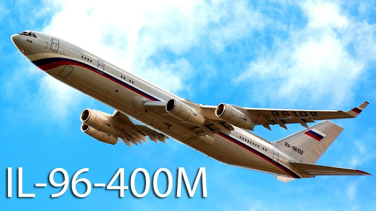 Phiên bản IL-96-400M khác với IL-96-300 là thân máy bay kéo dài, với khối lượng cất cánh lớn hơn, giúp tăng trọng tải. Ngoài ra, hệ thống điện tử hàng không hiện đại đã được sử dụng, để giảm bớt khối lượng công việc cho các phi công. Vì vậy, tổ bay của Il-96-400M và Il-96VKP giảm xuống còn 2 người. Máy bay cũng trang bị động cơ PS-90A1 mới với hiệu suất được cải thiện.