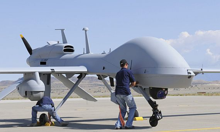 Phiên bản nâng cấp MQ-1C Grey Eagle, là loại UAV hoạt động ở độ cao trung bình, thời gian hoạt động trên không tương đối dài. MQ-1C được giới chuyên gia đánh giá là một trong những loại UAV hiệu quả nhất đang được sử dụng hiện nay. 