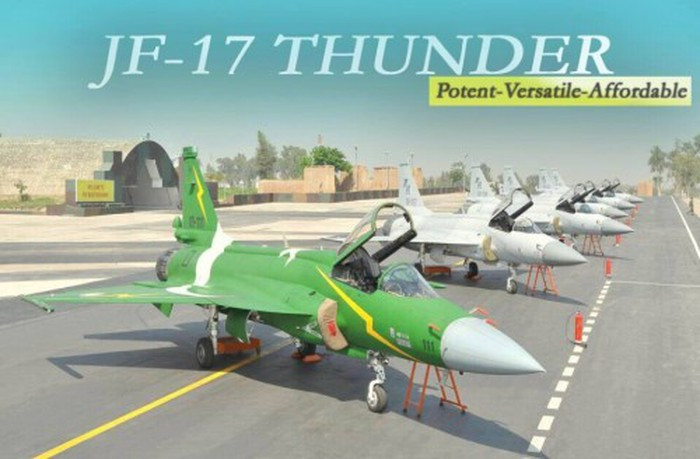 Đó là lý do tại sao sự phát triển của JF-17 là rất quan trọng đối với Pakistan. Máy bay này không tránh khỏi nguy cơ bị hệ thống S-400 của Nga biến thành mục tiêu “bắn tập”, nhưng nó hoàn toàn có thể bảo vệ bầu trời Pakistan, nếu máy bay chiến đấu Ấn Độ dám vượt qua biên giới.