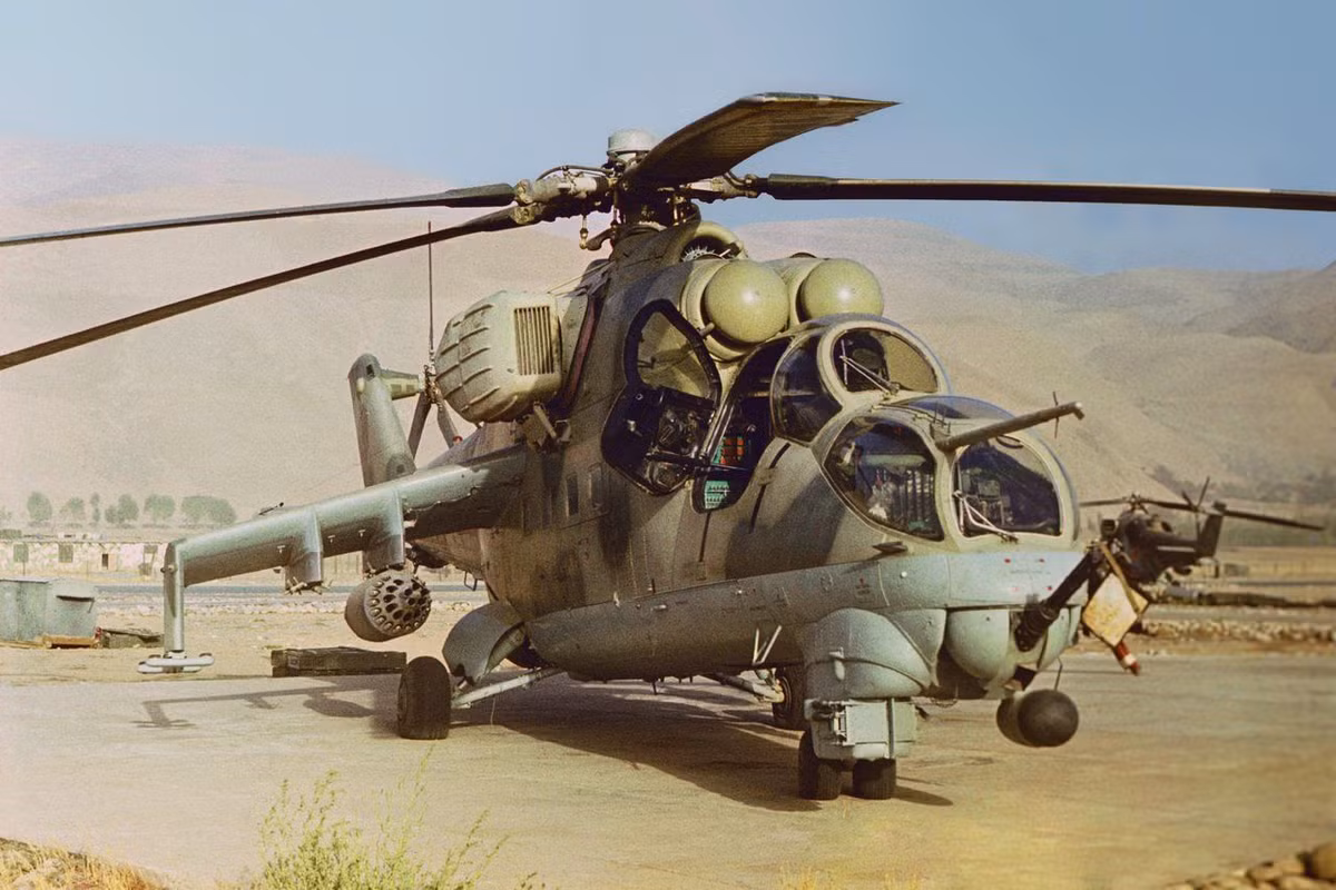 Bây giờ, theo lời của các quan chức Afghanistan, nguồn tài chính mua máy bay đã được tìm thấy. Và câu hỏi bây giờ là Moscow đã sẵn sàng để chuyển từ sự đồng ý chính thức sang thực tế chưa? Nga có sẵn sàng cung cấp vũ khí để chống lại Taliban?