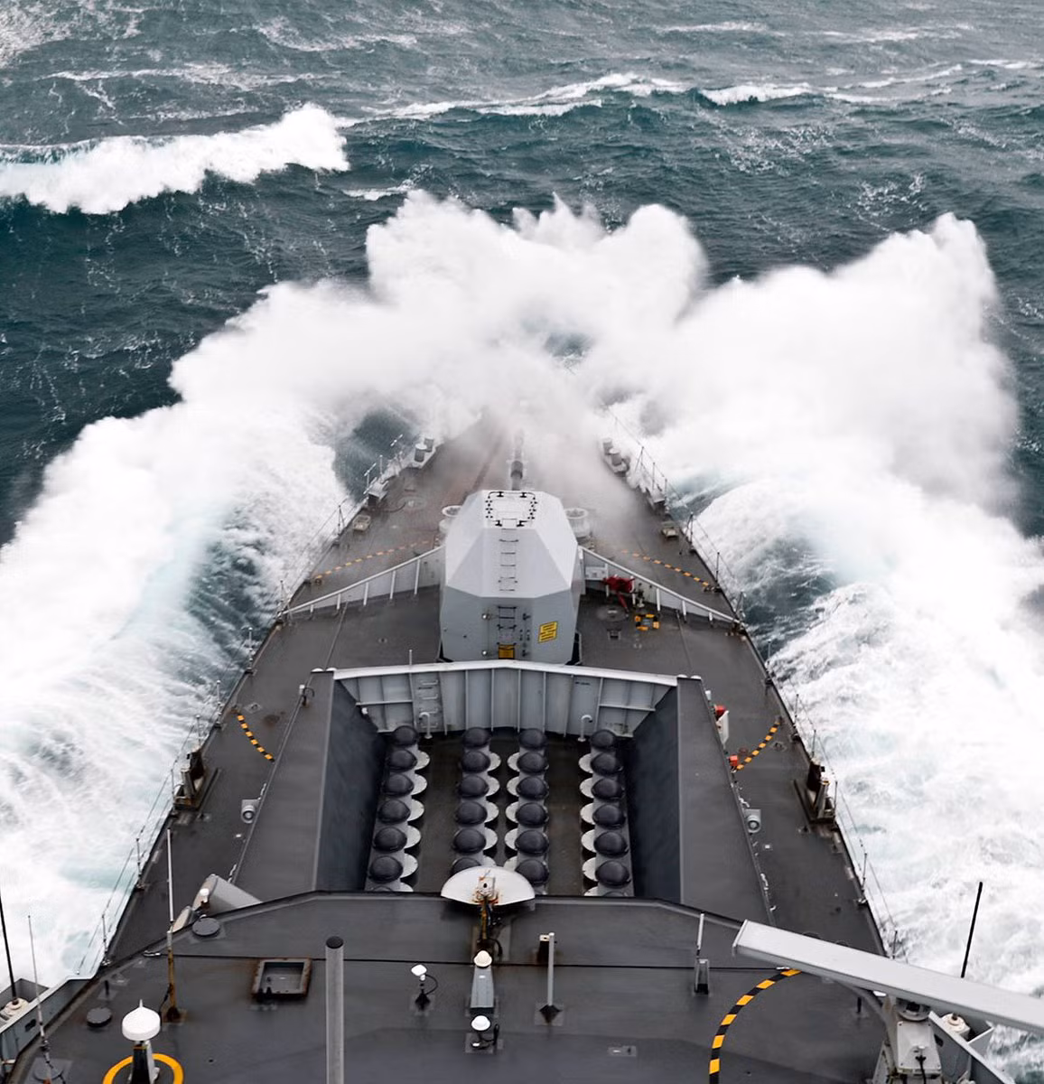 Tuy nhiên, việc sử dụng hệ thống giếng phóng Sylver A70 sâu 7 mét có thể cho phép Type 83 cạnh tranh với các tên lửa đã được phát triển của Mỹ, đặc biệt là SM-3 Block II và SM-6, có khả năng tấn công bề mặt thứ cấp.