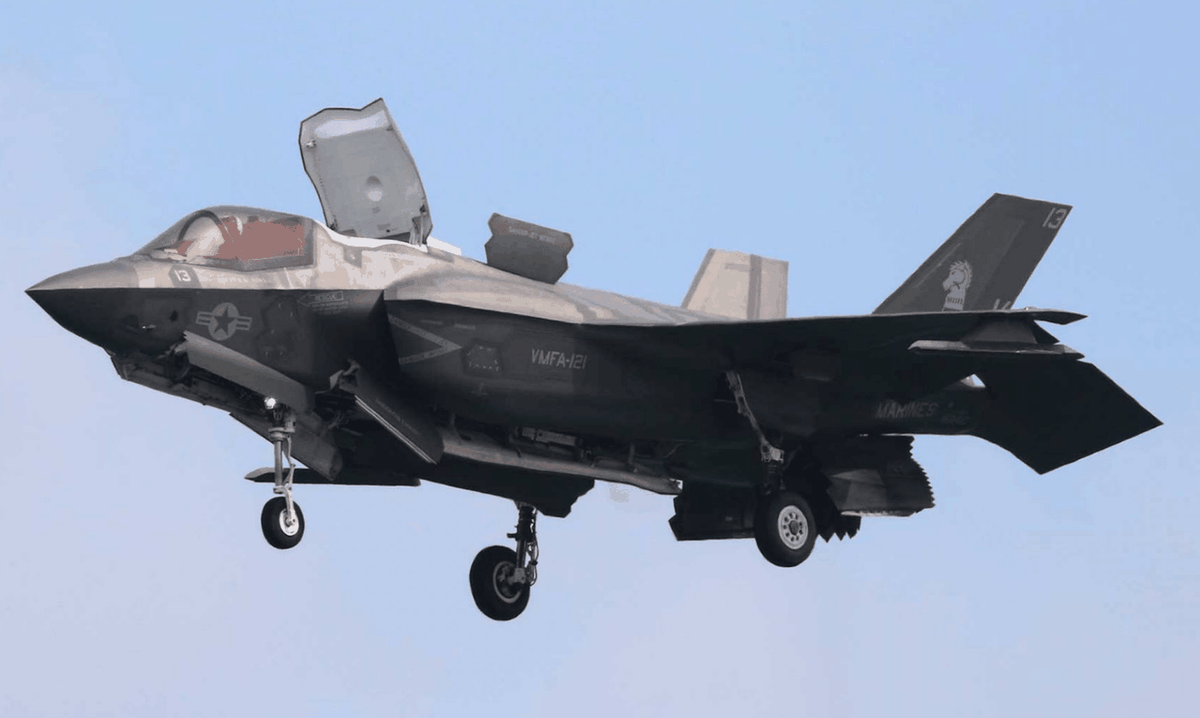 Mặc dù bị lỗi nghiêm trọng như vậy, nhưng các nhà thiết kế không có bất cứ phương án gì để khắc phục. Giải pháp được cho là khả quan được đưa ra, là giới hạn tốc độ của F-35B, và các phi công phải tuân thủ nghiêm ngặt. F-35B chỉ được phép bay ở tốc độ siêu thanh không quá 80 giây.