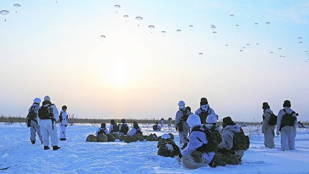 Trong số đó có thể kể đến như đổ bộ sau phòng tuyến của kẻ thù và phá vỡ khả năng kiểm soát của quân đội, hậu phương và thông tin liên lạc của đối thủ, phá vỡ kế hoạch tiến công và triển khai lực lượng dự bị, phá hủy các yếu tố trên mặt đất của các loại vũ khí chính xác cao, chống lại hoạt động đổ bộ và tiêu diệt của quân địch, v.v…