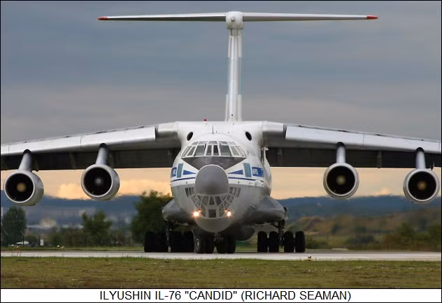 Ngoài ra, một vấn đề lớn là việc sản xuất máy bay này vẫn còn phụ thuộc ở Uzbekistan. Trong những năm qua, máy bay vận tải Il-76 đã có nhiều phiên bản sửa đổi cho nhiều mục đích thử nghiệm, huấn luyện, y tế, gây nhiễu, đài chỉ huy không quân chiến lược, tiếp dầu, thích nghi để hoạt động ở Bắc Cực và Nam Cực, v.v…