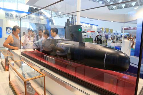 Rõ ràng, các chỉ số thiết kế của tàu ngầm Đài Loan cao hơn nhiều so với những phỏng đoán của giới chuyên gia. Nhiều người thậm chí còn nghi ngờ các chỉ số kỹ thuật của tàu ngầm của Đài Loan là do Nhật Bản cung cấp, từ các thiết kế chương trình tàu ngầm đã có sẵn; còn Mỹ thì đáp ứng các yêu cầu về hệ thống chiến đấu và vũ khí.