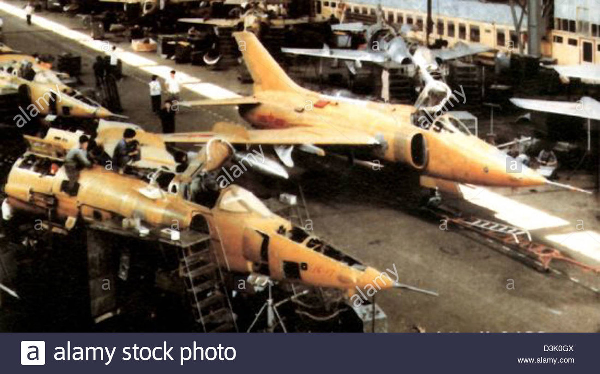 Trung Quốc đã sản xuất khoảng 1.300 chiếc Q-5 và A-5; thời gian hoạt động của loại máy bay này trong Quân đội Trung Quốc gần 50 năm; đến tận năm 2017, Q-5 mới được cho loại biên. Những chiếc A-5 xuất khẩu, vẫn hoạt động trong lực lượng không quân các quốc gia như Triều Tiên, Pakistan, Myanmar, Sudan và Bangladesh.