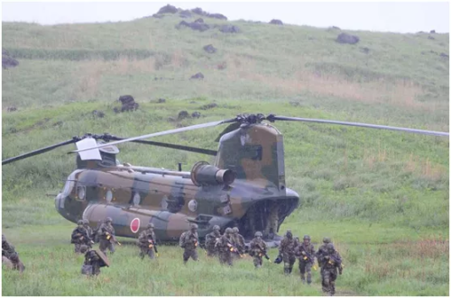 Theo tờ Southern Japan Shimbun, Lực lượng Phòng vệ Mặt đất thuộc các vùng Hokkaido, Tohoku và Shikoku sẽ tiến hành các cuộc tập trận và bắn đạn thật tại tại thao trường Kyushu ở tỉnh Kagoshima.