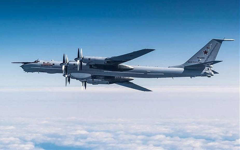 Theo truyền thông Nga, máy bay chống ngầm Tu-142M3 lần đầu tiên được chuyển đến sân bay Yeltsovo trên bán đảo Kamchatka và sau đó bay tới khu vực tập trận. Tu-142M3 đã bay trên không trong hơn 14 giờ, với tầm bay khoảng 10.000 km.