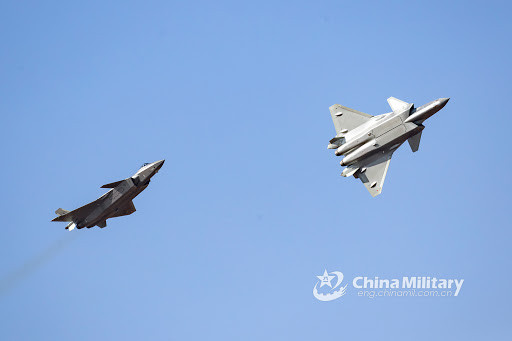 Không quân Trung Quốc đã không tham chiến kể từ cuộc chiến tranh Triều Tiên (1950-1953), các loại máy bay chiến đấu của Trung Quốc khi thử nghiệm tính năng, phần lớn chỉ thông qua các thử nghiệm và diễn tập quân sự.