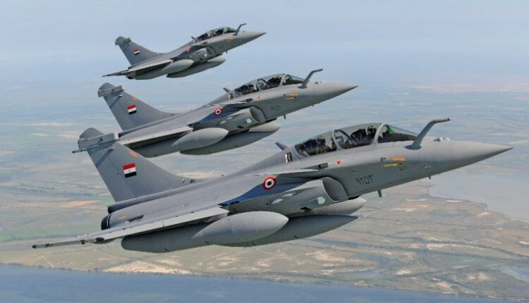 Ai Cập bắt đầu quay sang các quốc gia khác để củng cố lực lượng vũ trang của mình. Những diễn biến như vậy, khiến các nhà hoạch định chính sách của Mỹ lo ngại, khi trong nhiều thập kỷ, Mỹ đã cố gắng duy trì sức mạnh của Quân đội Israel, bằng cách không cung cấp cho các nước láng giềng, những vũ khí hiện đại hơn Quân đội Israel.