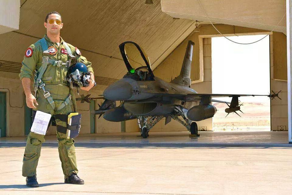 Sau khi tăng số lượng máy bay Rafale lên 54 chiếc, Ai Cập được cho là đang dự tính nâng số Rafale lên 100 chiếc; với việc bổ sung các phiên bản F4 tiên tiến hơn của loại máy bay này. Điều này sẽ làm cho phi đội Rafale của Ai Cập, có số lượng chỉ sau Không quân Pháp.