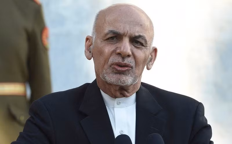 Trước đó, vệ sĩ riêng của Tổng thống Afghanistan Ashraf Ghani xác nhận trong một cuộc phỏng vấn với kênh kênh truyền hình Al-Jazera của Qatar rằng, ông Ghani đã bay tới Tashkent, Thủ đô của Uzebekixtan.