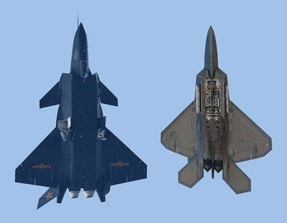 Hãng tin NBC News đưa tin, Mỹ cáo buộc quân đội Trung Quốc đánh cắp thông tin quan trọng về thiết kế của máy bay chiến đấu tàng hình của họ. Nhiều chuyên gia nêu rõ, những điểm tương đồng giữa J-20 của Trung Quốc với F-35 và F-22 của quân đội Mỹ. 