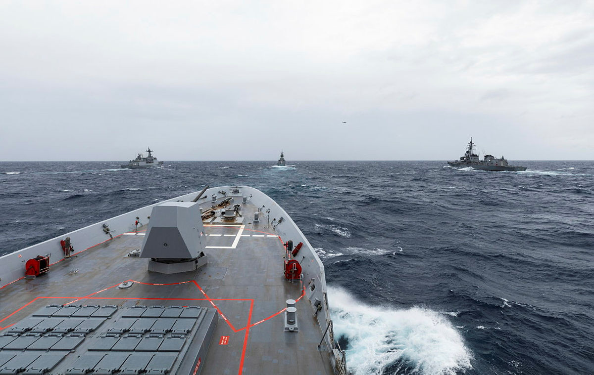 Các tàu chiến từ các quốc gia khác nhau, sẽ trở thành một lực lượng chiến đấu đầy đủ chức năng và mạnh mẽ trong một đội hình chung. Các tàu này đều trang bị radar, cảm biến, sonars và trực thăng khác nhau, nhưng chúng thực sự có thể tích hợp; Tướng Endal cho biết thêm.