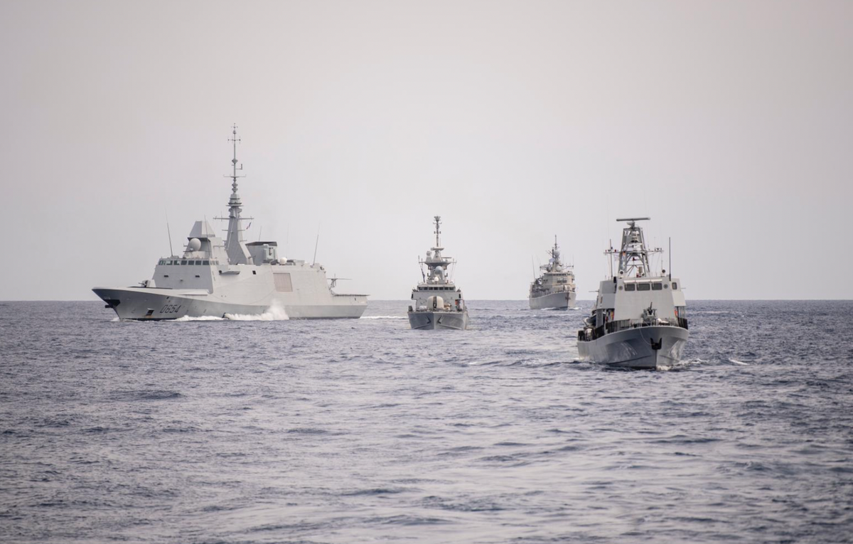 Thông tin được tiết lộ trong cuộc tập trận Sabre-21 cho thấy, giải pháp của Hải quân Mỹ trong vấn đề này là nhanh chóng tích hợp các tàu hải quân đồng minh trong vòng vài ngày và khôi phục sức mạnh chiến đấu tổng thể của Hải quân Mỹ ở Thái Bình Dương. 