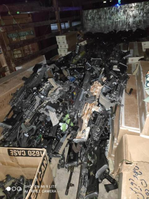 Số vũ khí cụ thể bao gồm 208 máy bay và 600.000 súng bộ binh, bao gồm phần lớn là súng trường tấn công M16; 162.000 thiết bị liên lạc chiến thuật (bộ đàm) và 16.000 kính nhìn đêm.