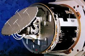 Mirage 2000 trang bị hệ thống radar Thomson CSF RDY, có tầm hoạt động 100km trong chế độ không đối không, có khả năng phát hiện 24 mục tiêu, theo dõi 8 và chỉ thị tên lửa MICA hạ 4 mục tiêu cùng lúc; vượt xa tính năng của tiêm kích MiG-21.