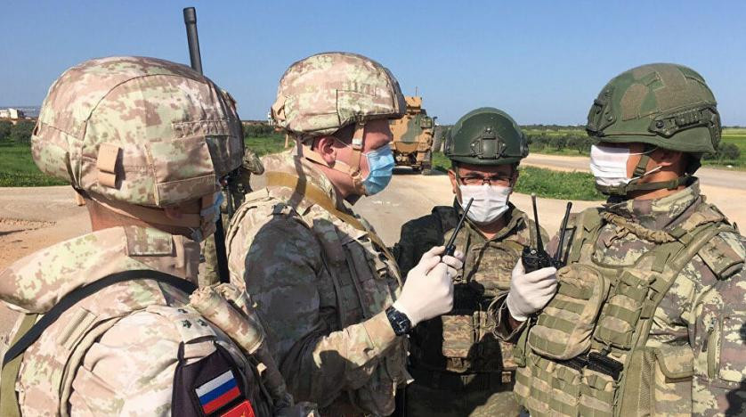 Các chuyên gia và cố vấn quân sự Liên Xô bao gồm đủ các lĩnh vực, từ phi công, thủy thủ, pháo thủ phòng không, lính tăng; trong đó nhiều người đã tham gia trực tiếp vào các cuộc chiến ở mặt trận Syria-Israel.