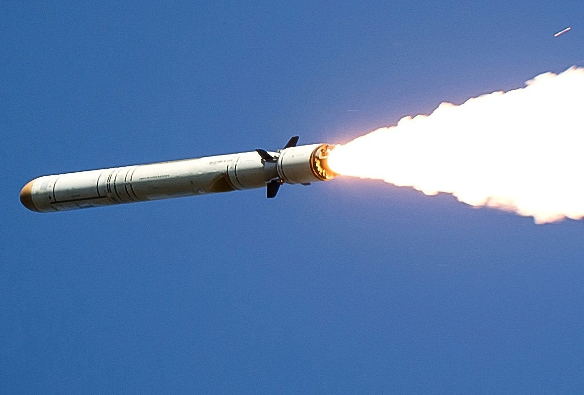 Với tốc độ tên lửa tương đối cao ở giai đoạn cuối (3.000 km/h), nghĩa là nó vượt qua 15 km cuối cùng trong chưa đầy 20 giây với độ cao cực thấp, khiến cho các loại vũ khí phòng thủ tên lửa, dẫu là hiện đại, cũng rất khó đánh chặn được tên lửa 3M54.