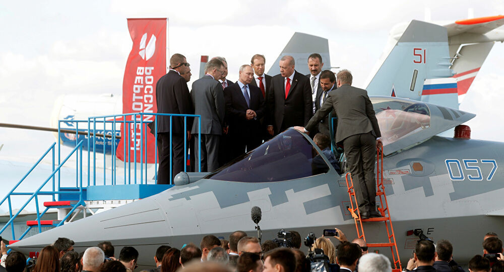 Tuy nhiên, điều này phải trả giá bằng việc mất cân đối của lực lượng không quân, khi sử dụng chiến đấu cơ hạng nặng, chi phí tăng cao. Và rất có khả năng Không quân Nga không muốn tăng số lượng máy bay hạng nhẹ như MiG-35; mặc dù Nga có kế hoạch trang bị 150 chiếc MiG-35 trong thời gian tới. 