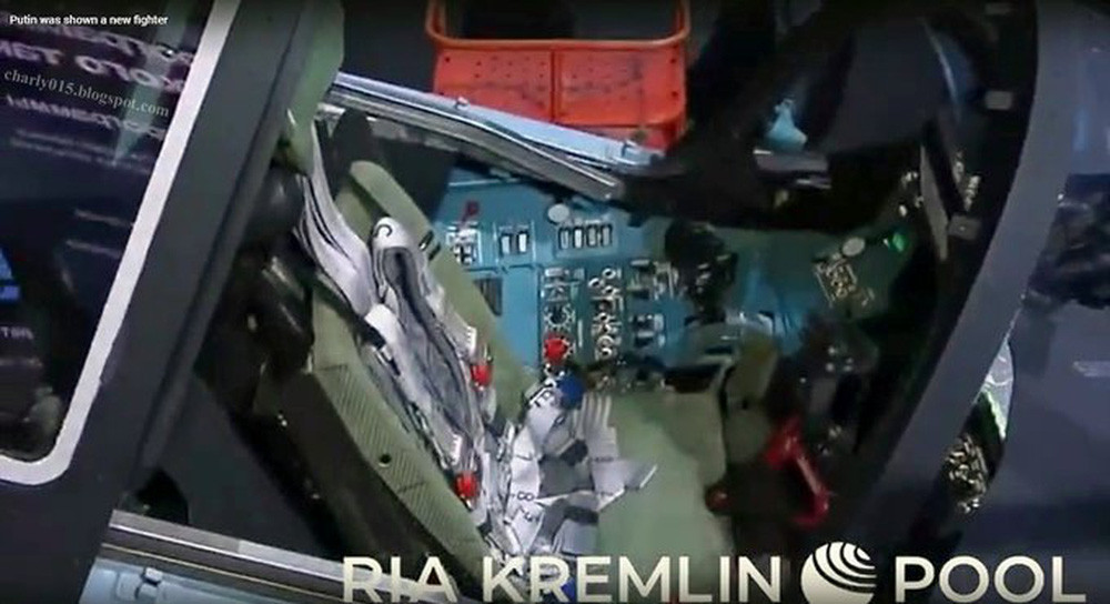 Theo Giám đốc Cơ quan Hợp tác Kỹ thuật - Quân sự Liên bang Nga (FSMTC) Dmitry Shugaev, Checkmate có những đặc điểm đột phá, bao gồm hiệu suất bay cao, khả năng tấn công và trinh sát trên diện rộng, phức hợp thiết bị điện tử trên máy bay mới nhất và giảm tín hiệu radar (khả năng tàng hình).