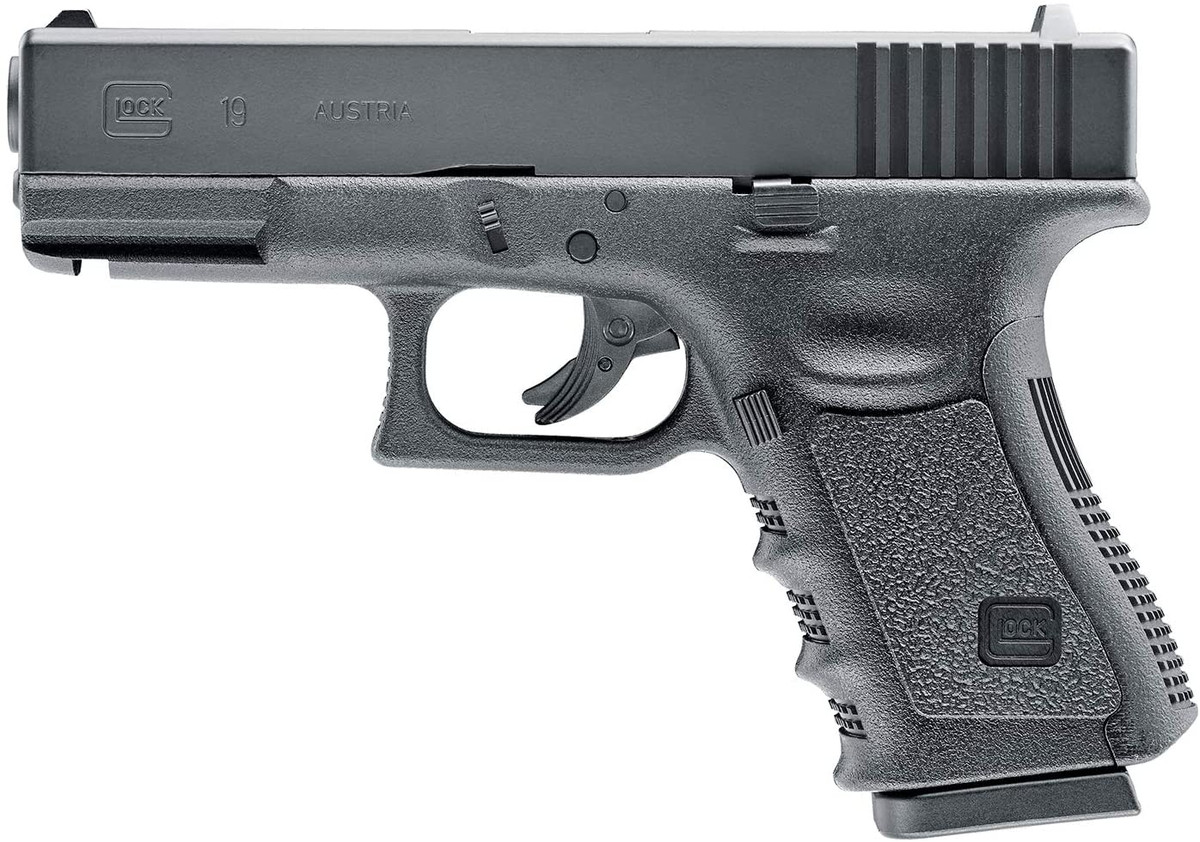 Hiện tại, súng ngắn Glock 19 là một trong những mẫu súng ngắn phổ biến nhất trên thế giới. Cảnh sát, quân đội và các lực lượng bán quân sự ở hầu hết các lục địa đều sử dụng chúng hàng ngày.