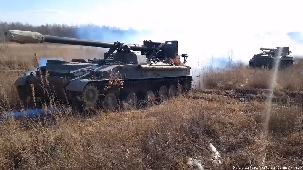 Các chuyên gia cho rằng, việc triển khai quân đội Nga đến sát biên giới Ukraine chủ yếu để cho Kiev thấy, sự hỗ trợ của Mỹ và châu Âu dành cho nước này chỉ là một trò bịp.