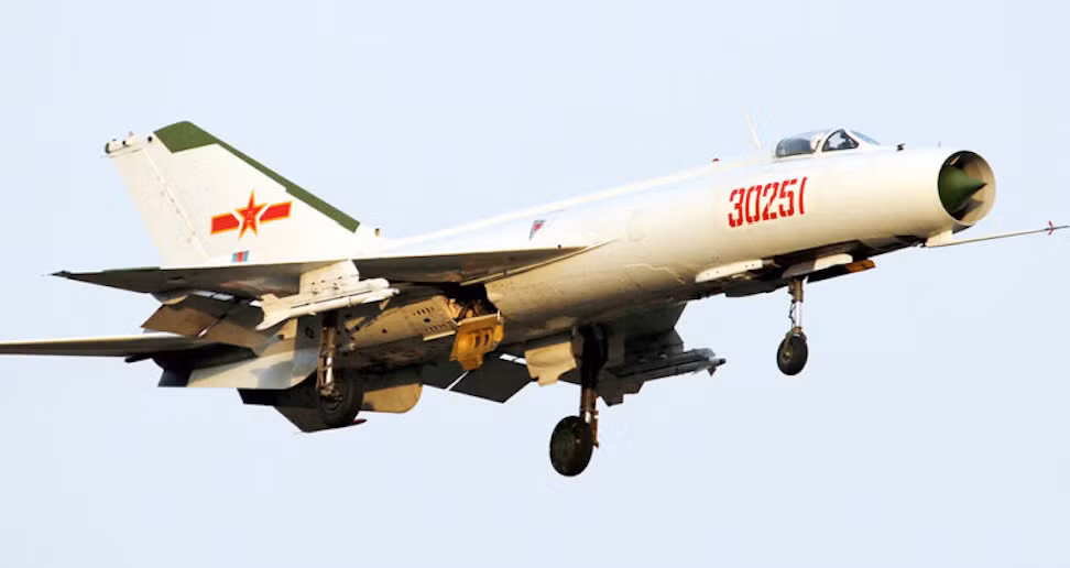 Vào giữa những năm 1960, Trung Quốc bắt đầu phát triển máy bay chiến đấu của riêng họ. Đến năm 1979, chiếc máy bay đánh chặn Shenyang J-8 ra đời; đây là loại máy bay đánh chặn siêu âm, hai động cơ, có thể đạt tốc độ Mach 2,2. Tuy nhiên J-8 thiếu hệ thống điện tử hiện đại và khả năng cơ động của một máy bay đánh chặn.