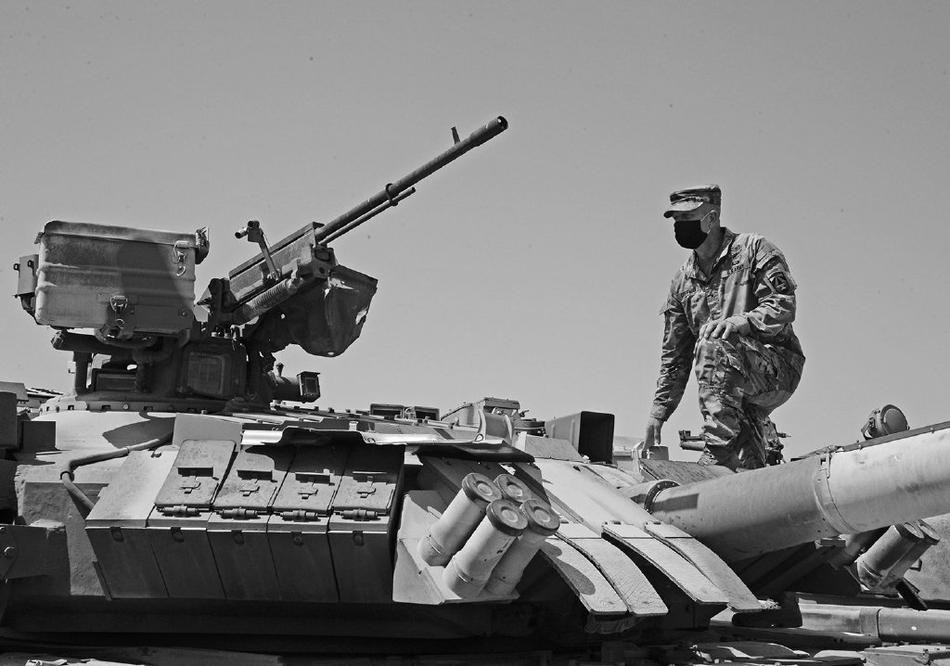 T-84 (Object-478DU9) được Ukraine phát triển dựa trên mẫu xe tăng T-80UD với việc thừa hưởng hàng loạt công nghệ vô cùng tiên tiến từ dòng xe tăng “Quốc bảo” Liên Xô một thời như giáp trụ, hỏa lực, hệ thống kiểm soát hỏa lực, hệ thống phòng hệ chủ động với đèn hồng ngoại gây nhiễu hay động cơ,…