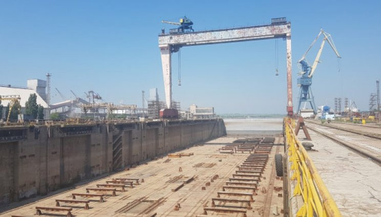 Nên nhớ, chỉ riêng công ty đóng tàu Nikolaev Ocean, vào thời điểm Liên Xô sụp đổ, đã có khoảng 10 nghìn nhân viên, tương đương gần một nửa tổng số công nhân đóng tàu ở Thổ Nhĩ Kỳ (23 nghìn người). Nếu duy trì tốt, các nhà máy đóng tàu này hoàn toàn cạnh tranh với các nhà máy đóng tàu trên thế giới.