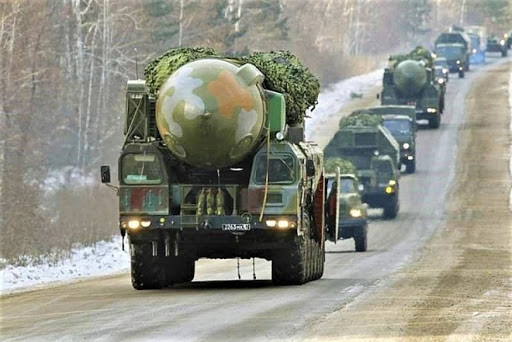 Sau 7 năm thì tổng số vũ khí hạt nhân chiến lược của 2 nước không vượt quá 700 tên lửa đạn đạo xuyên lục địa, tên lửa đạn đạo trên tàu ngầm và máy bay ném bom hạng nặng, cũng như không quá 1.550 đầu đạn và 800 tên lửa được triển khai.