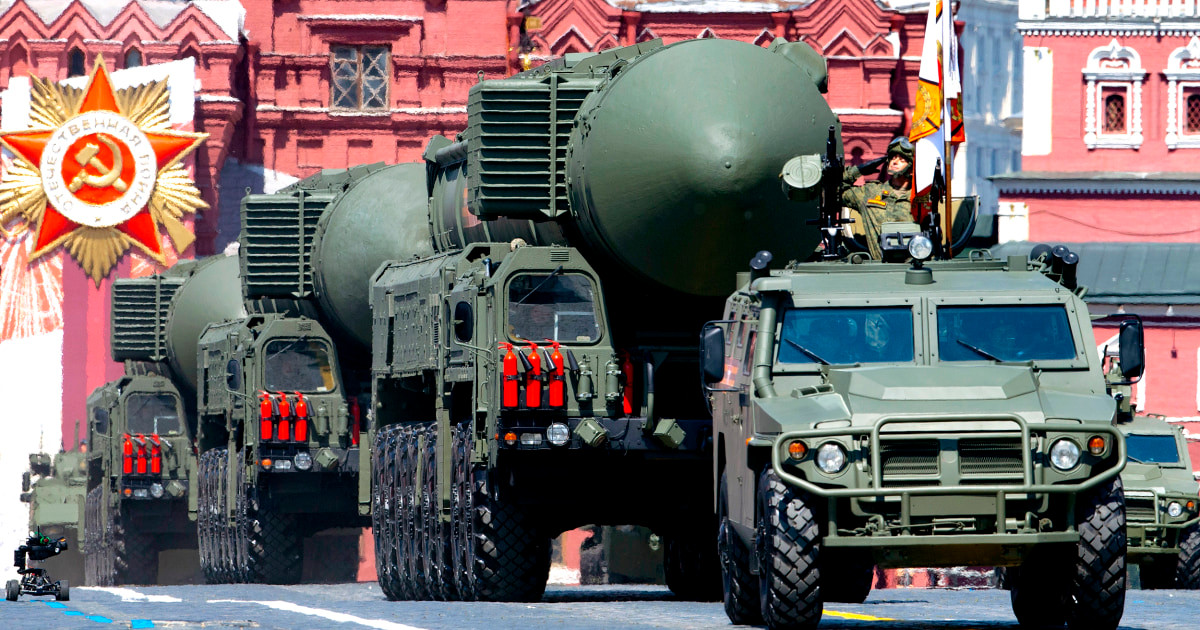 Các cuộc đàm phán không đi đến đâu và điều này đe dọa sự sụp đổ của toàn bộ hệ thống ổn định chiến lược. Tổng thống Joe Biden, người thay thế ông Trump đã nói ủng hộ việc gia hạn mà không cần điều kiện bổ sung. Nhờ vậy mà vào đầu tháng 2/2021, hiệp ước START-3 đã được gia hạn thêm 5 năm. Nguồn ảnh: Pinterest.