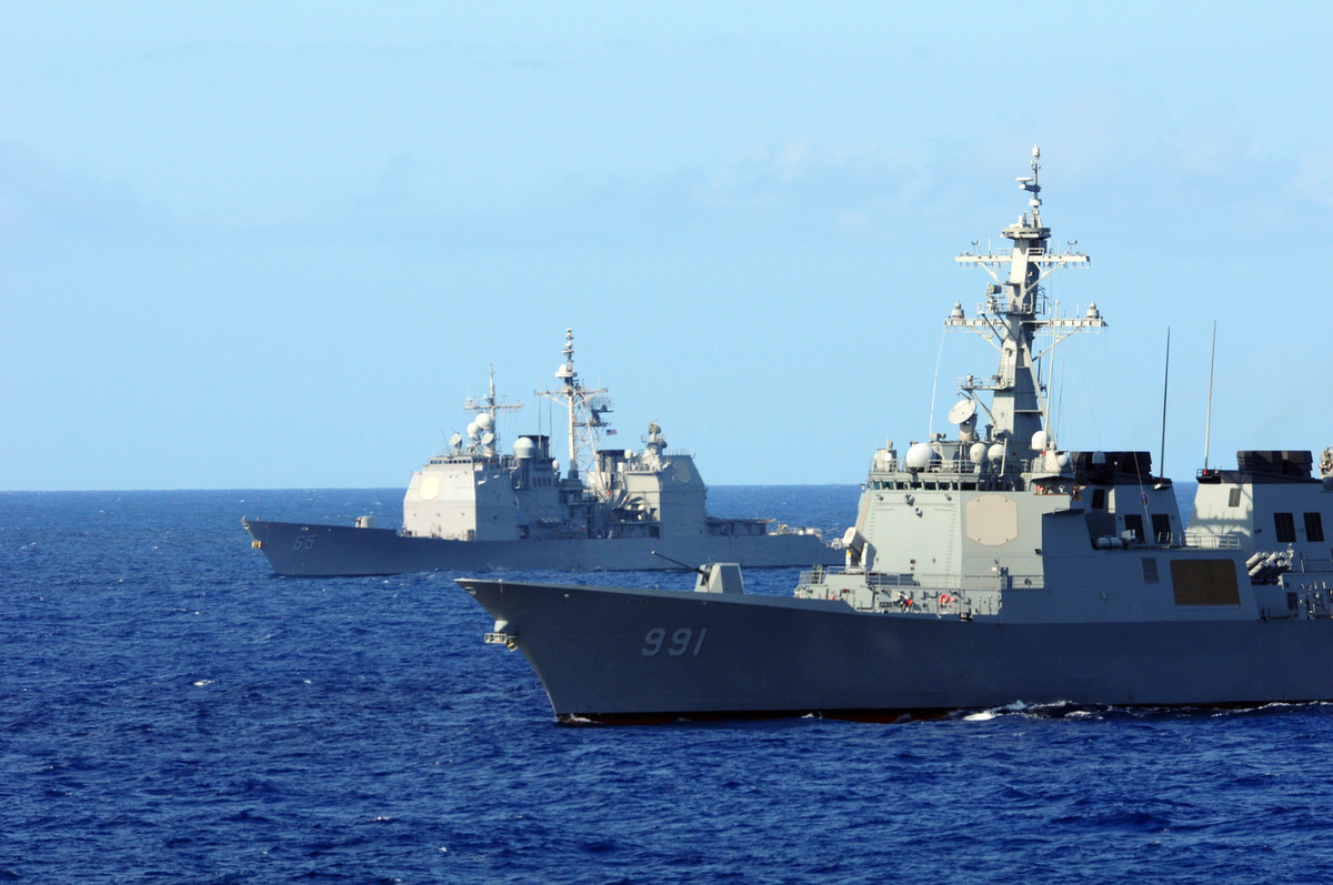 Như vậy, về khả năng tự bảo vệ, những “siêu tàu tên lửa” chỉ có thể dựa vào những tàu khu trục hoặc khinh hạm hộ tống, và chúng khó có thể thực hiện nhiệm vụ chiến đấu một cách độc lập.