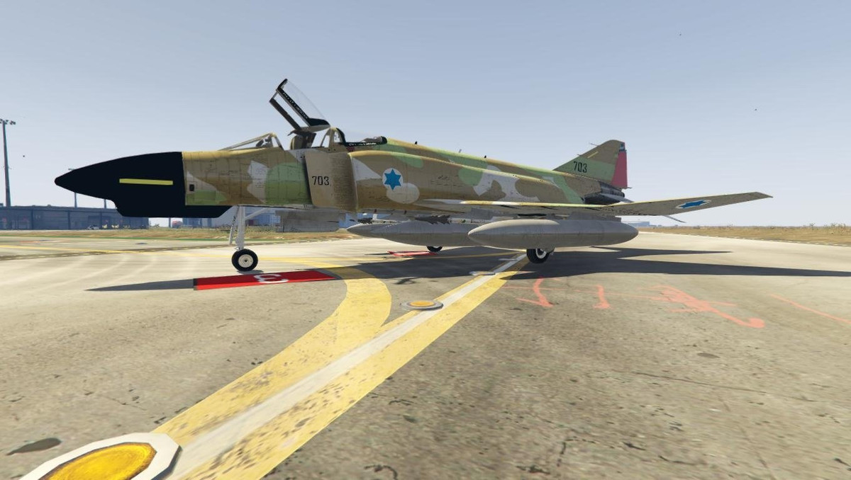 Tuy nhiên, những chiếc F-4 đã thực sự thành công trong tay phi công Israel. Được trang bị cho lực lượng Không quân Israel từ năm 1969, nhưng đã 116 lần bắn hạ máy bay chiến đấu của không quân Ai Cập và Syria; thậm chí là cả những chiếc MiG-21 do phi công Liên Xô điều khiển.