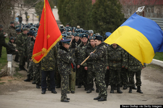 Để có cái nhìn cụ thể hơn, hãy cùng đi sâu vào đánh giá từng lực lượng của hai quốc gia. Đầu tiên là lực lượng lục quân của hai nước, Nga có lực lượng quân sự lên đến 3.508.000 người, trong khi Ukraine chỉ có hơn 1.190.000 người.
