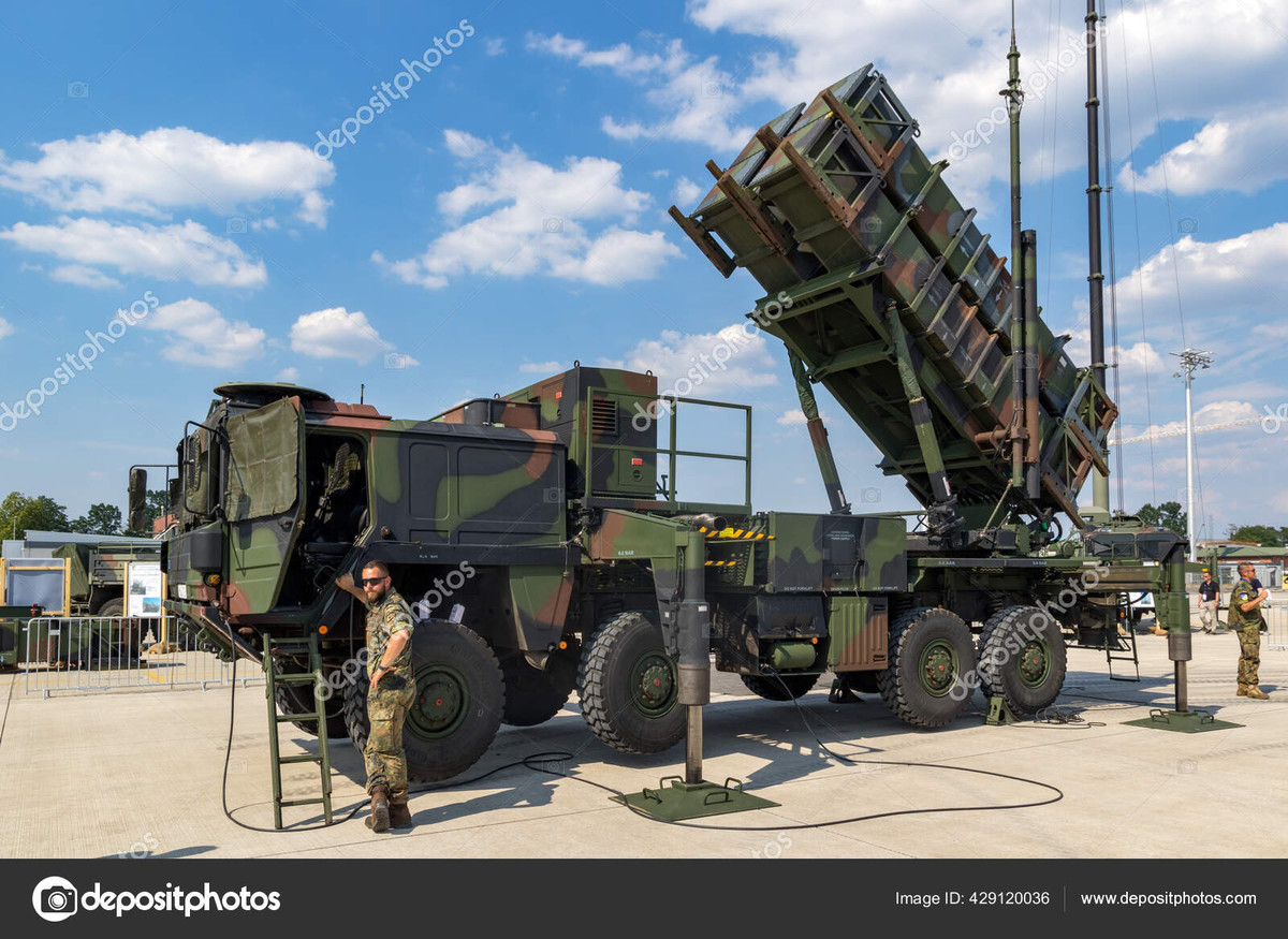 Đối chiếu với ngân sách của Ukraine hiện nay, việc Ukraine mua số lượng lớn tên lửa Patriot là không thực tế. Ngân sách quân sự của Ukraine vào năm 2021 chỉ là 4 tỷ USD. Con số này thậm chí còn ít hơn số tiền Ba Lan bỏ ra để mua 2 hệ thống Patriot.