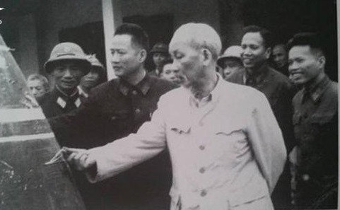 Ngày 7/2/1966, Tiểu đoàn tên lửa 84, Trung đoàn 238 lập công xuất sắc, bắn rơi tại chỗ máy bay không người lái BQM-34, đang bay ở độ cao 20 km trên tầng bình lưu. Xác máy bay này đã được đưa về để Bác Hồ xem khi Người đến thăm Quân chủng PK-KQ và đây chính là loại mục tiêu bay cao nhất của không quân Mỹ bị tên lửa ta bắn rơi trong chiến tranh.