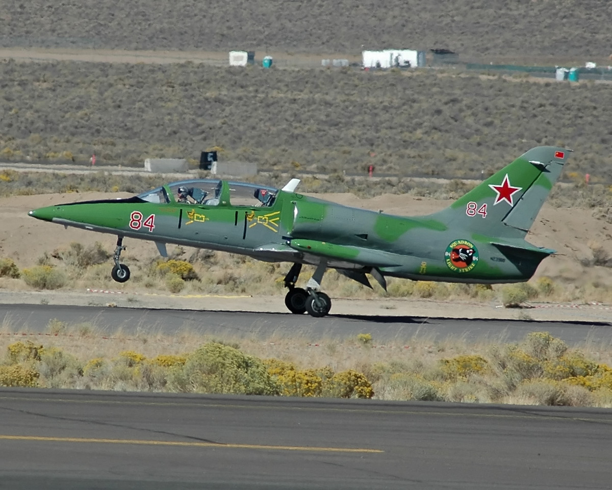 Sau khi bay thành thạo trên L-39, học viên sẽ nhận bằng tốt nghiệp ra trường về các đơn vị chiến đấu, lúc này các phi công trẻ mới tiếp cận các loại chiến đấu cơ có tốc độ siêu âm như Su-22/27/30 và phong cấp phi công theo số lượng giờ bay tích lũy. 