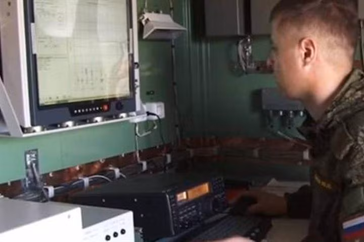 Sau đó, các đơn vị kỹ thuật và công binh đã phá hủy các thiết bị nổ gắn trên UAV, và các đội phản ứng nhanh của quân đội, cảnh sát đã bắt giữ những người điều khiển chúng.