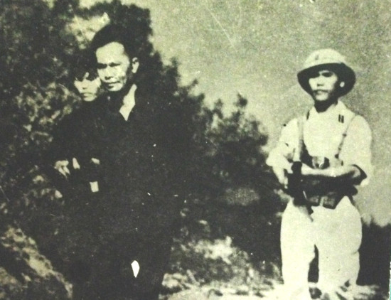 Ở Miền Bắc khi ấy có lực lượng cảnh sát kiểm soát chặt chẽ, nơi các đơn vị an ninh có thể dễ dàng phát hiện những điệp viên đang hoạt động. Các điệp viên, biệt kích ngụy cố gắng hòa vào dân cư để giấu mình và tìm kiếm, mua chuộc kẻ nội ứng nhưng thường nhanh chóng bị phát hiện và bắt giữ.