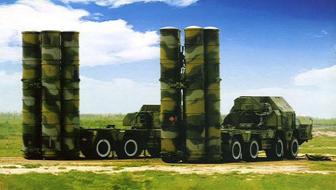 Trung Quốc khi đó lên kế hoạch mua các hệ thống phòng không S-300PMU-2 và S-400 từ Nga sau khi Liên Xô tan rã. Đồng thời với hệ thống phòng không tầm xa HQ-9 sản xuất trong nước cũng sẽ đảm bảo cung cấp khả năng chiến đấu như hệ thống S-300.