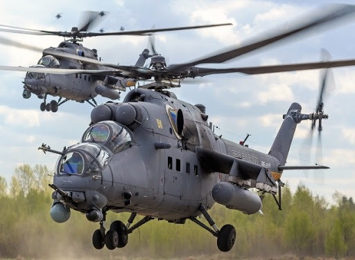 Với kinh nghiệm vận hành trực thăng tấn công, Việt Nam hoàn toàn có thể tiếp tục tái trang bị loại vũ khí nguy hiểm này vào biên chế trong thời gian tới, một trong những ứng cử viên sáng giá là các trực thăng tấn công Mil Mi-35 do Nga sản xuất.